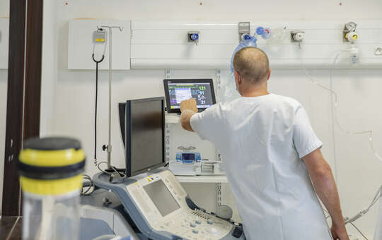 Optimisation du travail en équipe en unités de soins intensifs de cardiologie (USIC) 
