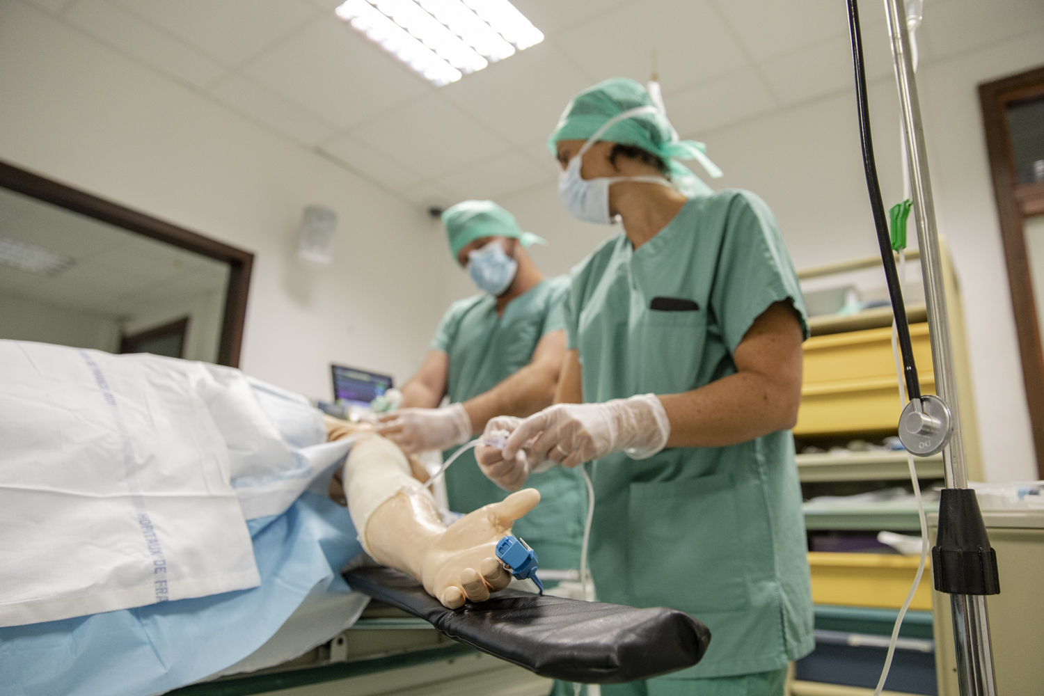 Travail en équipe pluridisciplinaire au bloc opératoire - HOPSIM